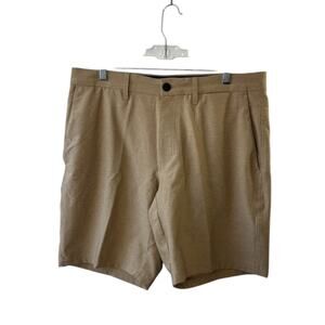 Perry Ellis Motion Khaki Flat Front 9" Shorts Men's Size 34